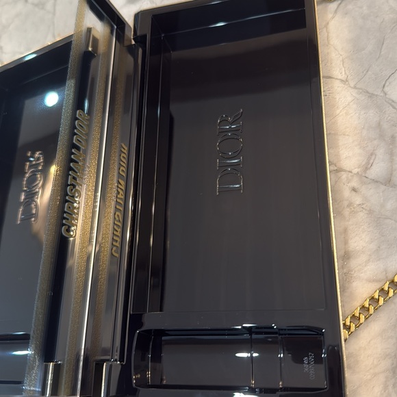 Christian Dior Rouge MINAUDIÈRE Clutch w Chain Limited Edition NEW - Picture 7 of 7